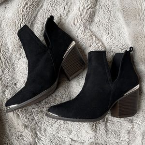 Journee Collection Issla Western Bootie Heel Shoes